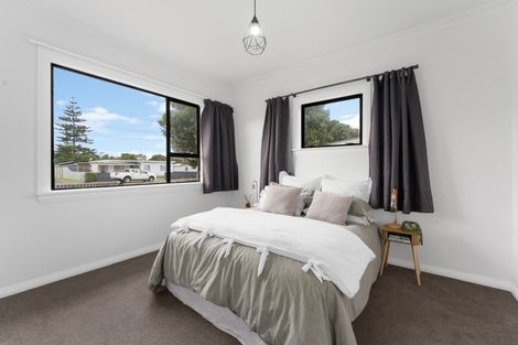 Photo of property in 217 Puriri Street, Castlecliff, Whanganui, 4501