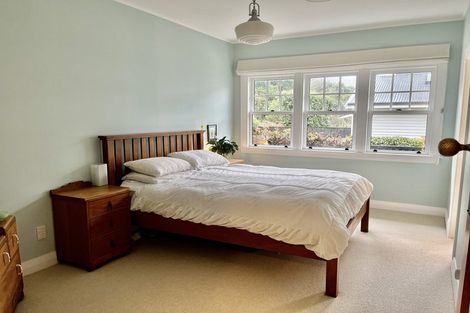 Photo of property in 58 Glen Road, Kelburn, Wellington, 6012