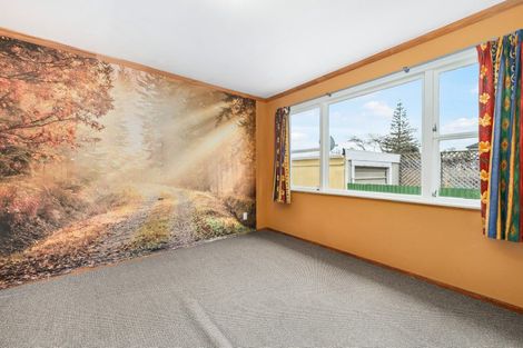 Photo of property in 2 Hobson Place, Takaro, Palmerston North, 4412