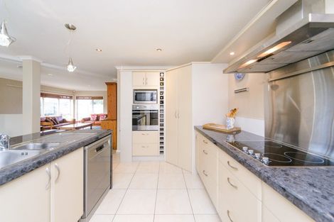 Photo of property in 44 Phillips Street, Sanson, 4817