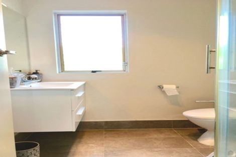 Photo of property in 2/41 Jutland Road, Hauraki, Auckland, 0622