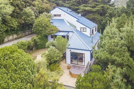 Photo of property in 17 Postgate Drive, Whitby, Porirua, 5024