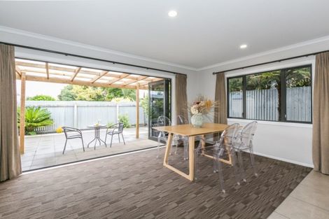 Photo of property in 137 Gloucester Street, Taradale, Napier, 4112