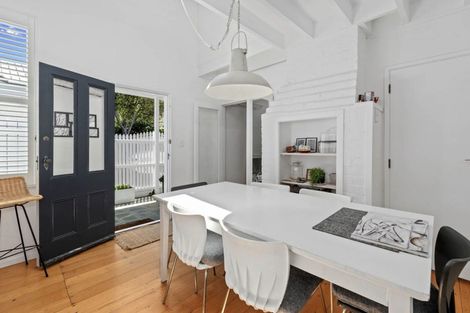 Photo of property in 16/53 Vauxhall Road, Devonport, Auckland, 0624