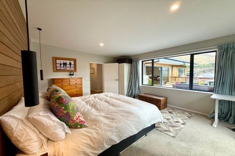 Photo of property in 13 Matuku Lane, Heathcote Valley, Christchurch, 8022