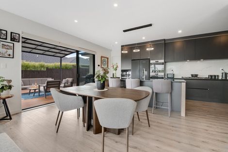 Photo of property in 22 Takurua Terrace, Orewa, 0931