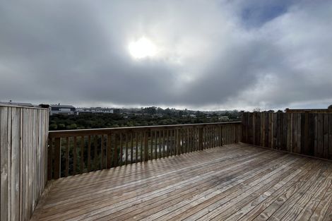 Photo of property in 3 Puihi Crescent, Massey, Auckland, 0614