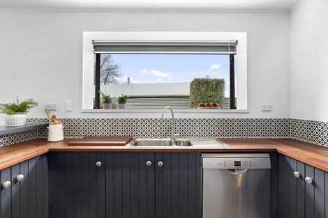 Photo of property in 3 Bluff Street, Coalgate, 7673