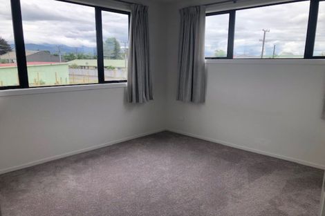 Photo of property in 1/20 Ballinger Place, Carterton, 5713