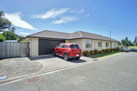 Photo of property in 8a Cannell Farm Drive, Te Puke, 3119