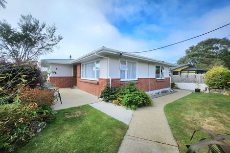 Photo of property in 71 Stuart Street, Holmes Hill, Oamaru, 9401