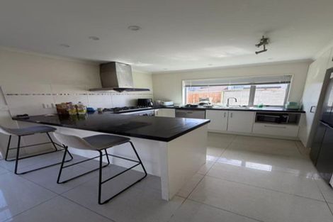 Photo of property in 21 Kensway Drive, Flat Bush, Auckland, 2016