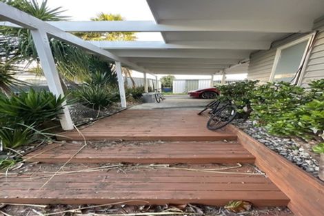 Photo of property in 41 Lynwood Road, New Lynn, Auckland, 0600