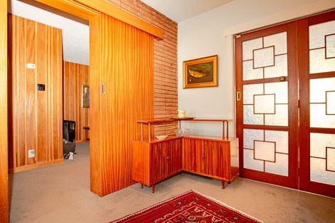 Photo of property in 56 Centaurus Road, Cashmere, Christchurch, 8022