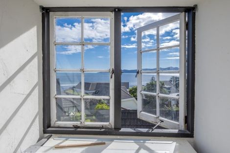 Photo of property in 1 Kohutuhutu Road, Raumati Beach, Paraparaumu, 5032