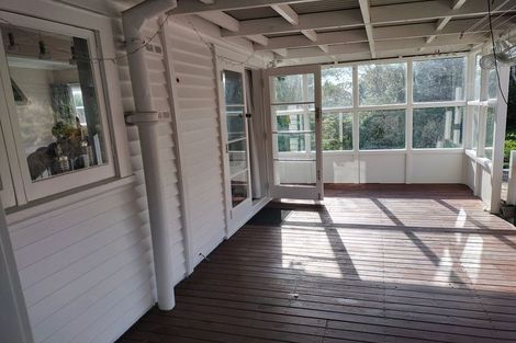 Photo of property in 11 Miles Crescent, Newlands, Wellington, 6037