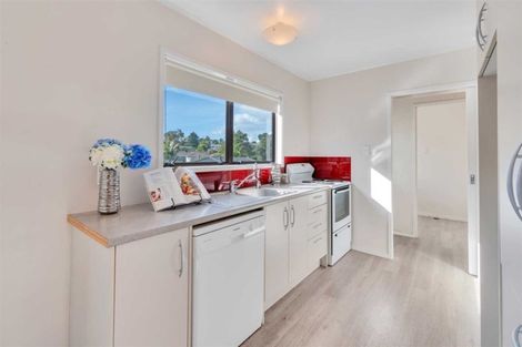 Photo of property in 15 Peterhouse Place, West Harbour, Auckland, 0618