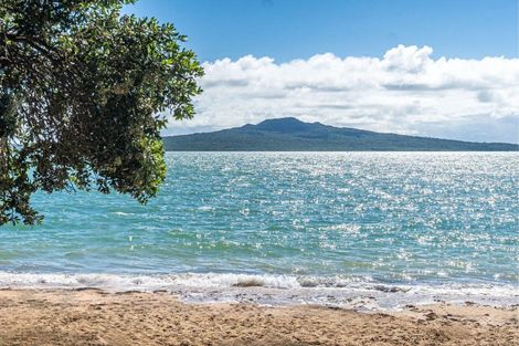 Photo of property in 36 Oxford Terrace, Devonport, Auckland, 0624