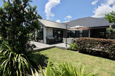 Photo of property in 1 Vanita Drive, Whitianga, 3510