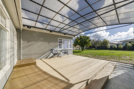 Photo of property in 21 Vernon Avenue, Takaro, Palmerston North, 4412