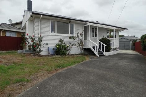 Photo of property in 2 Geordie Street, Henderson, Auckland, 0612