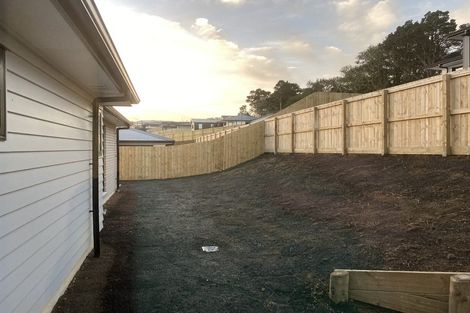 Photo of property in 5 Monterey Rise, Te Kamo, 0112