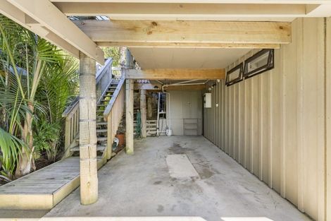 Photo of property in 25 Elliston Crescent, Stanmore Bay, Whangaparaoa, 0932