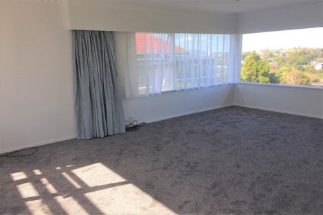Photo of property in 20 Woodcote Drive, Glenfield, Auckland, 0629