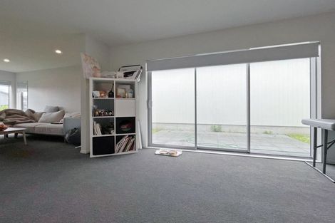 Photo of property in 23 Regiment Road, Papakura, 2110