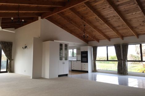 Photo of property in 276 Clarks Beach Road, Clarks Beach, Pukekohe, 2679