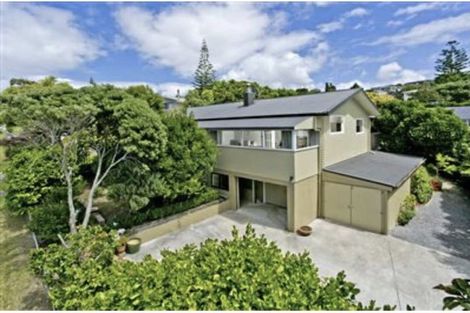 Photo of property in 16 Bruce Road, Glenfield, Auckland, 0629