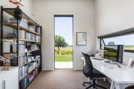 Photo of property in 25 Side Road, Haumoana, 4180