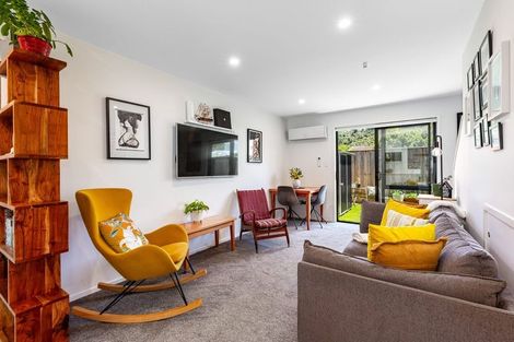 Photo of property in 9/17 Pearce Crescent, Taita, Lower Hutt, 5011