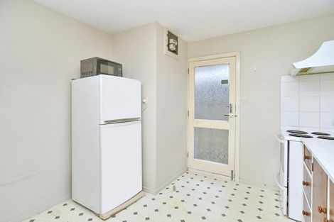 Photo of property in 2/4 Valecrest Avenue, Parklands, Christchurch, 8083