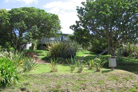 Photo of property in 1 Wellington Road, Surfdale, Waiheke Island, 1081