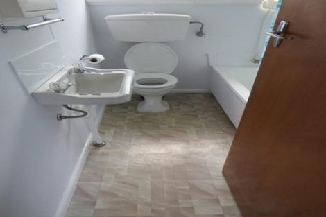 Photo of property in 32 Robe Street, New Plymouth, 4310