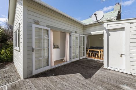 Photo of property in 69 Waimea Road, Waikanae Beach, Waikanae, 5036