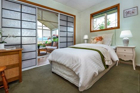 Photo of property in 16 Freebairn Street, Redwood, Christchurch, 8051