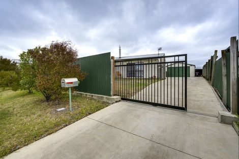 Photo of property in 338 Flaxmere Avenue, Flaxmere, Hastings, 4120