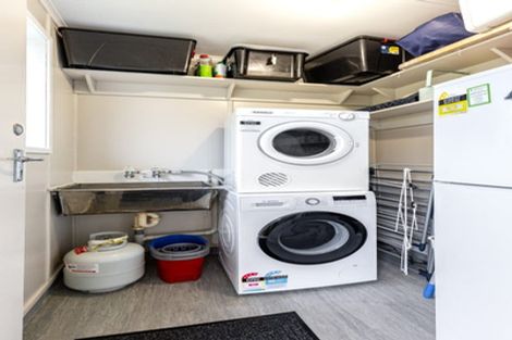 Photo of property in 179 Hakanoa Street, Huntly, 3700