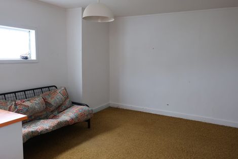 Photo of property in 53 Hawker Street, Mount Victoria, Wellington, 6011