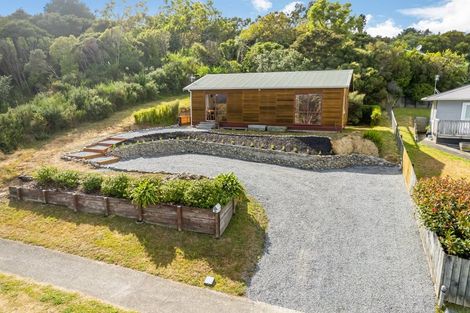 Photo of property in 26 Omapere Street, Waitangirua, Porirua, 5024