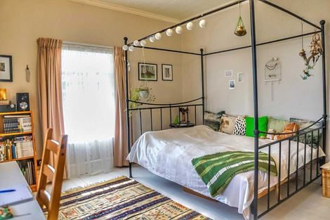 Photo of property in 5 Corry Avenue, Bluff Hill, Napier, 4110