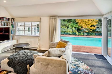 Photo of property in 10 Walter Road, Lowry Bay, Lower Hutt, 5013