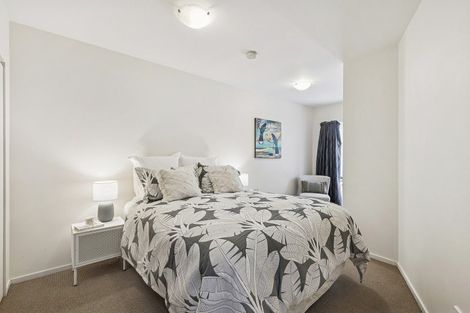 Photo of property in Luxford Villas, 114/72 Herald Street, Berhampore, Wellington, 6023