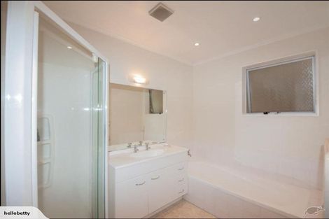Photo of property in 17 Hawtrey Terrace, Churton Park, Wellington, 6037