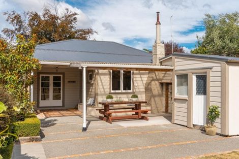 Photo of property in 12 Kent Street, Carterton, 5713