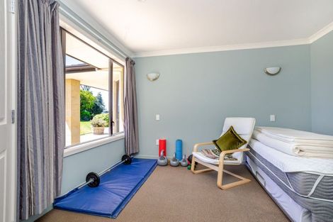 Photo of property in 152 Aerodrome Road, Dannevirke, 4972