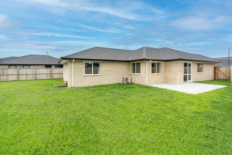 Photo of property in 9 Keerangi Place, Rototuna North, Hamilton, 3210