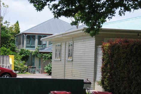 Photo of property in 23a Dignan Street, Point Chevalier, Auckland, 1022
